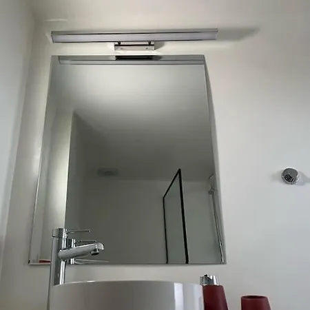 Cozy, Spacious, Newly Renovated Flat In Adamas Exterior photo