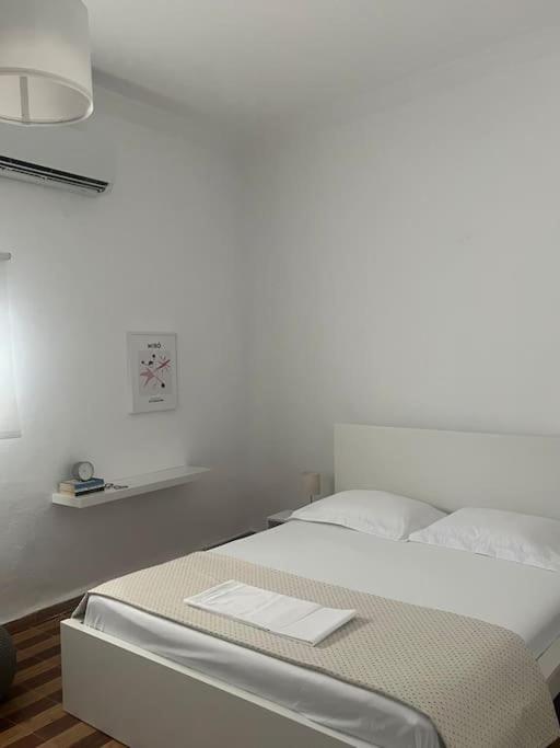 Cozy, Spacious, Newly Renovated Flat In * Adamantas (Milos)